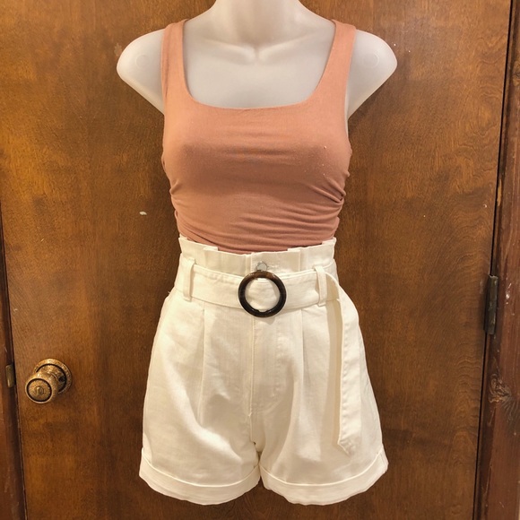 5/25$ Must BUY 5!! Forever 21 High waisted belted denim shorts. NWT size 28. - Picture 14 of 16